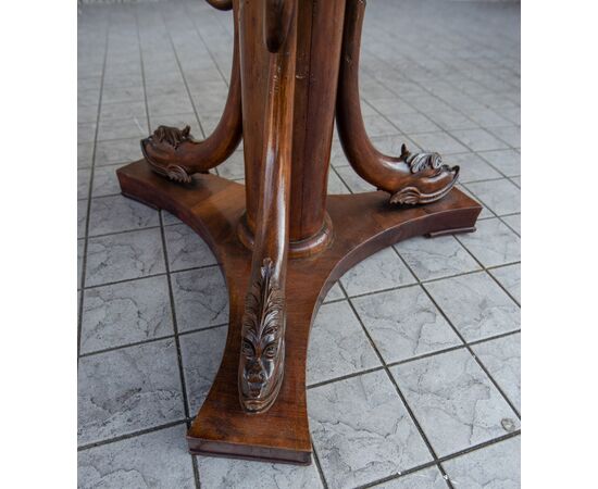 19th century round table