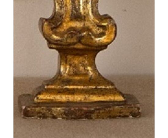 17th century carved and gilded palm holder