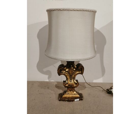 17th century carved and gilded palm holder