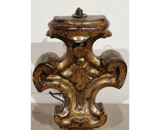 17th century carved and gilded palm holder