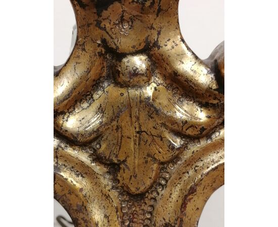 17th century carved and gilded palm holder