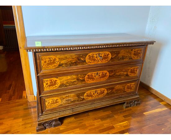 Comò canterano Luigi XIV in radica intarsiato e filettato - XVII secolo