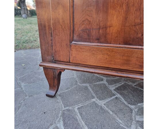 Venetian walnut cupboard from the late 1700s