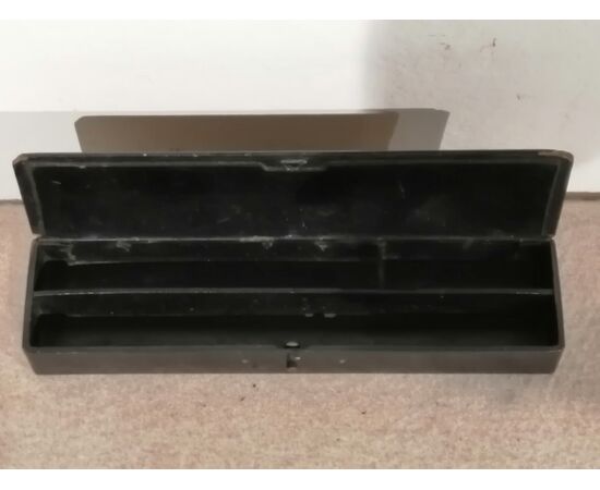 19th-century Japanese box in painted wood