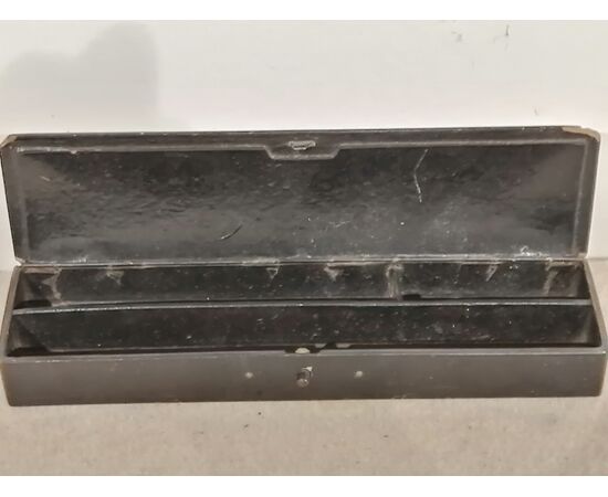 19th-century Japanese box in painted wood