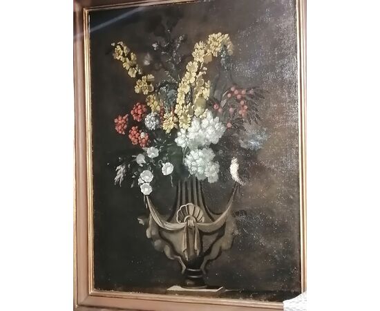 Splendid 17th-century floral still life. Oil on canvas in good condition.