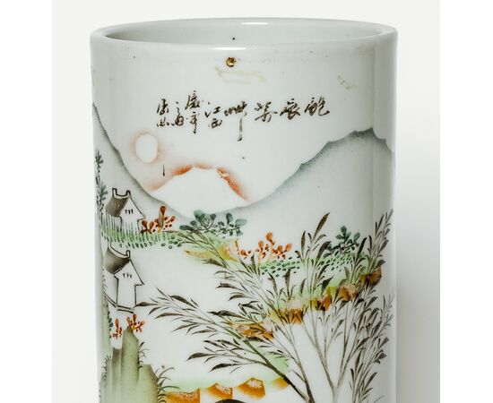 Chinese painted ceramic vase - China - Qing Dynasty (Manchu China) (1692-1911)