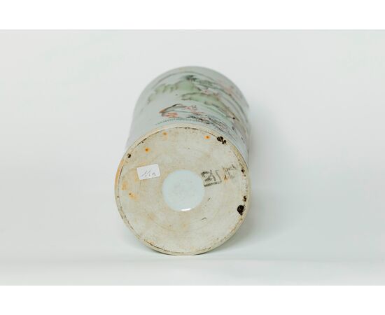 Chinese painted ceramic vase - China - Qing Dynasty (Manchu China) (1692-1911)