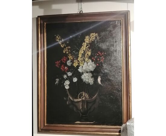 Splendid 17th-century floral still life. Oil on canvas in good condition.