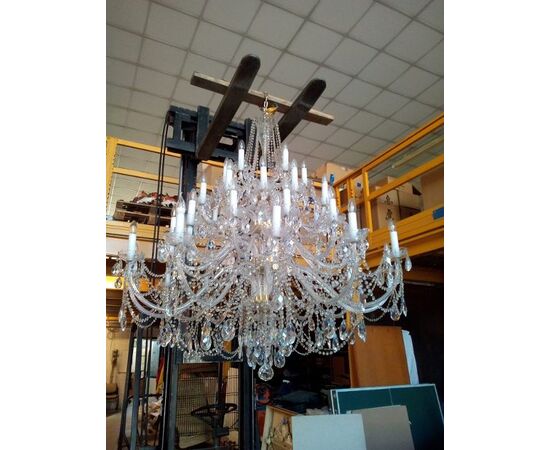 LAMPADARIO DI BOEMIA MISURE 160X160  CON DOCUMENTAZIONE