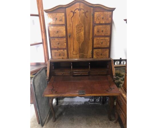 Scrittoio inglese con alzata intarsiata