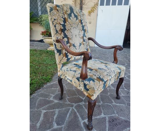 Poltrona in noce del 700 Venezia