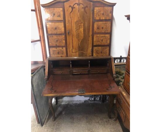 Scrittoio inglese con alzata intarsiata