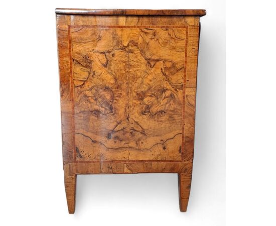 CASSETTONE IN RADICA DI ULIVO - EMILIA - FINE XVIII SEC.