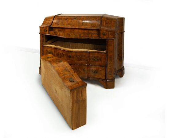 Walnut and burr walnut veneered drop-front chest of drawers, Verona, 18th century