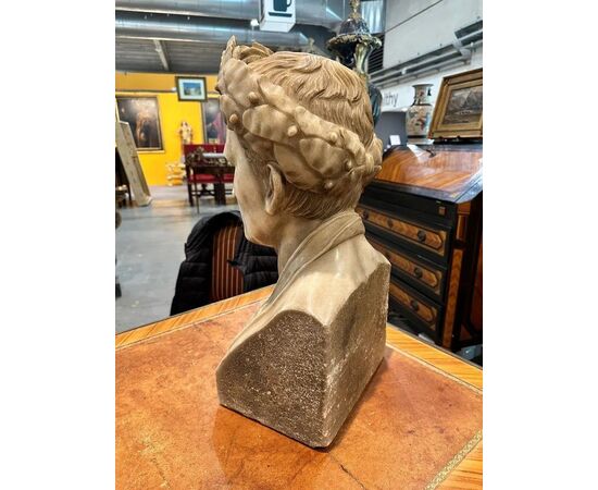 
Busto in Marmo Bianco di Napoleone – XIX Secolo