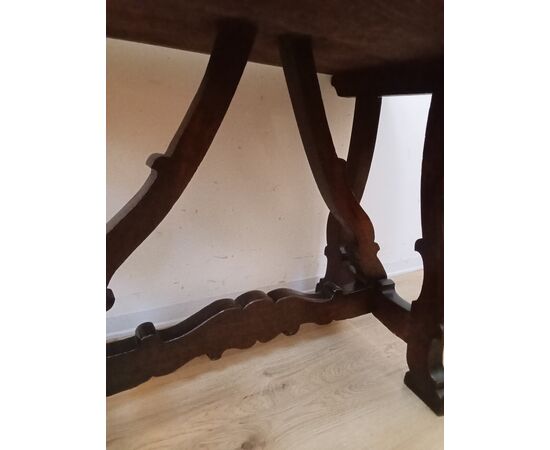 Console a mezzaluna fratinata in noce-metà 800-consolle-tavolino-tavolo da muro