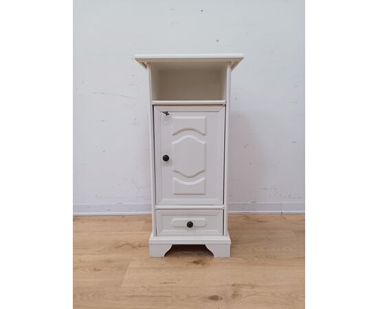 Piccolo comodino- mobiletto - laccato bianco-metà 900-piccole dimensioni!