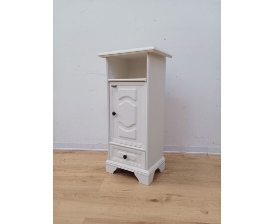 Piccolo comodino- mobiletto - laccato bianco-metà 900-piccole dimensioni!