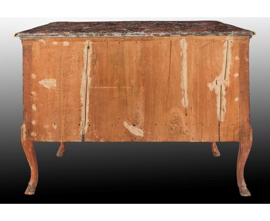 Cassettone intarsiato a marqueterie in legni diversi, Roma, terzo quarto del XVIII secolo