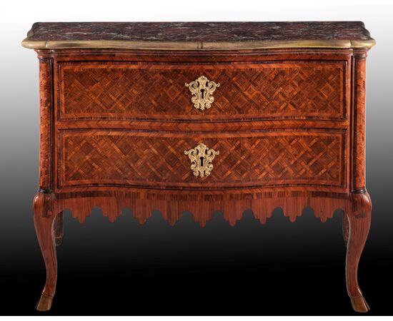 Cassettone intarsiato a marqueterie in legni diversi, Roma, terzo quarto del XVIII secolo
