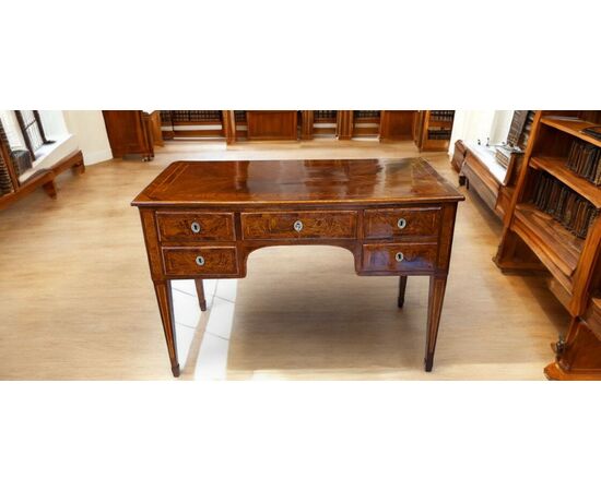 SCRIVANIA LASTRONATA IN NOCE - LOMBARDIA - LUIGI XVI