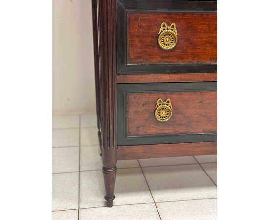 Louis XVI walnut secretaire, late 1700s.