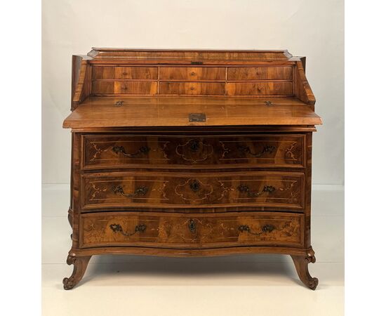 Walnut and burr walnut veneered drop-front chest of drawers, Lombardy (Brescia), 18th century