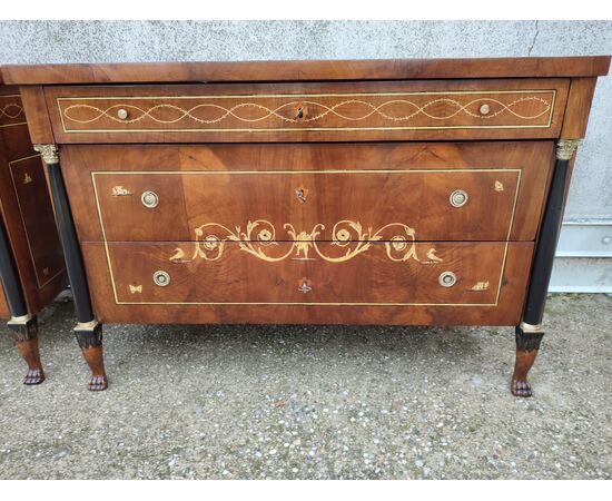 Pair of inlaid chests of drawers