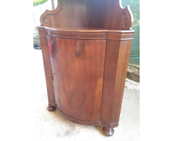 ANGOLIERA IN NOCE MOSSA.