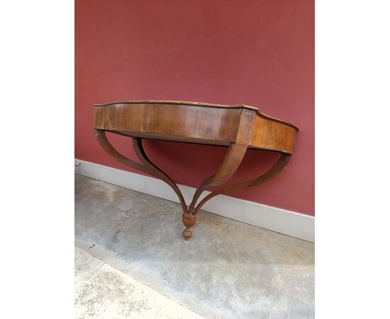 Grande consolles a goccia