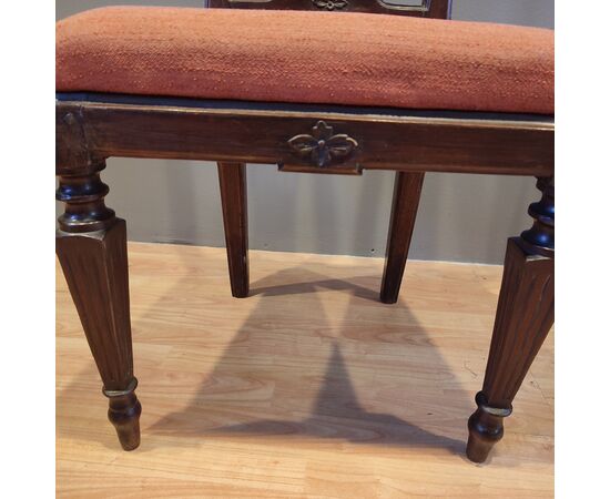 Gruppo di 8 sedie epoca 700