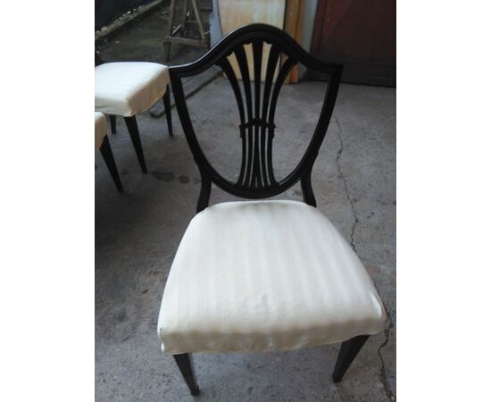 GRUPPO DI 7 SEDIE INGLESI.