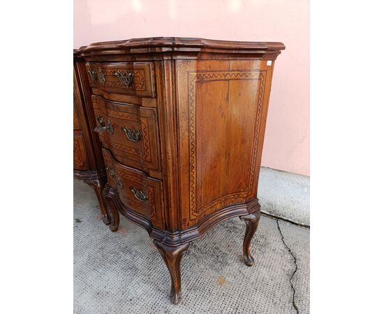 Coppia comodini mossi