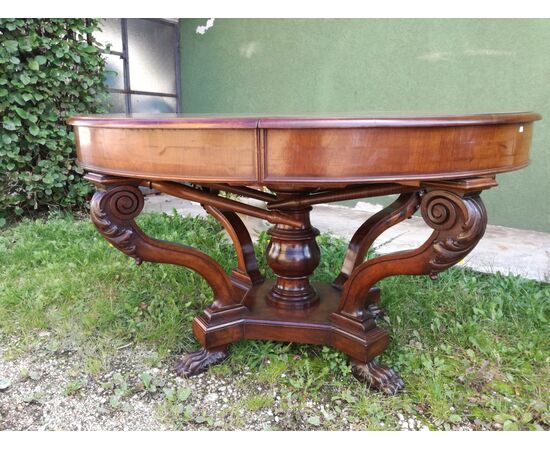 Early 1800s Basket Table