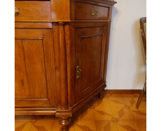 Credenza scantonata