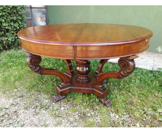 Early 1800s Basket Table