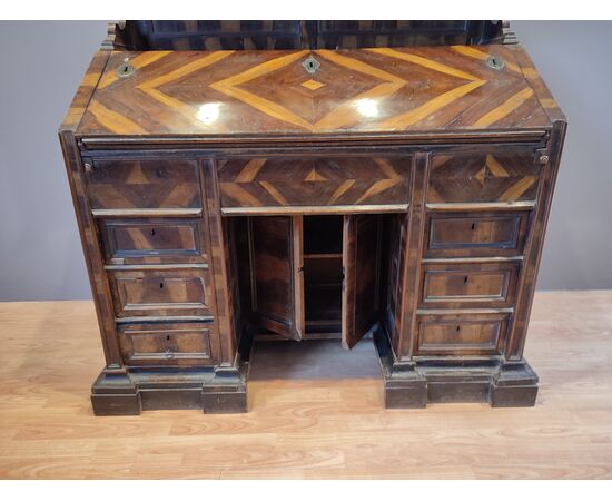 Raro scrittoio con alzata Luigi XIV