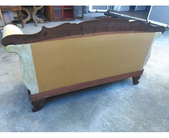 DIVANO IN MOGANO INTAGLIATO 800