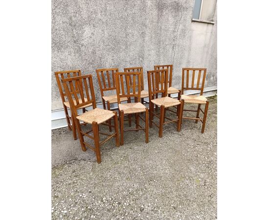 Gruppo di 8 dedie