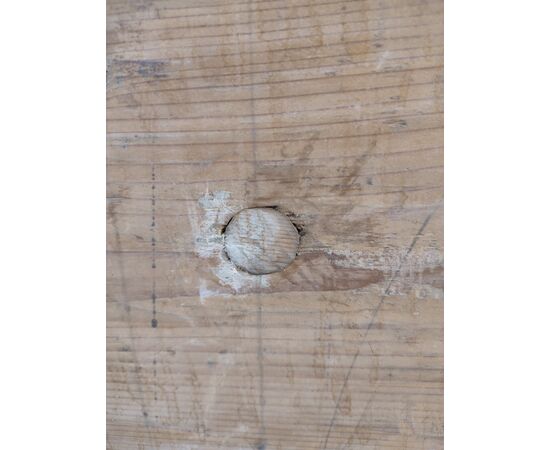 Burl chest of drawers