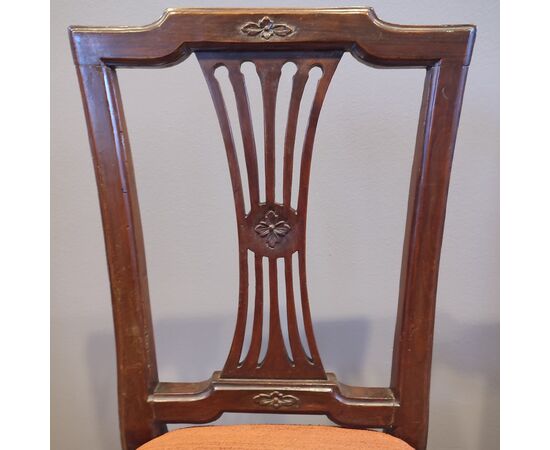 Gruppo di 8 sedie epoca 700