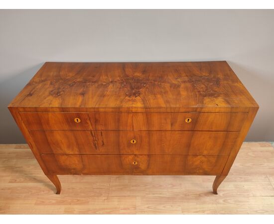 Burl chest of drawers