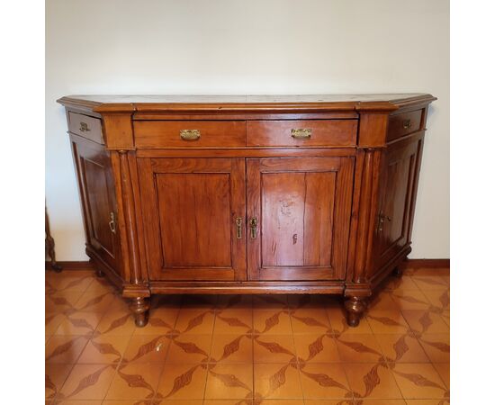 Credenza scantonata