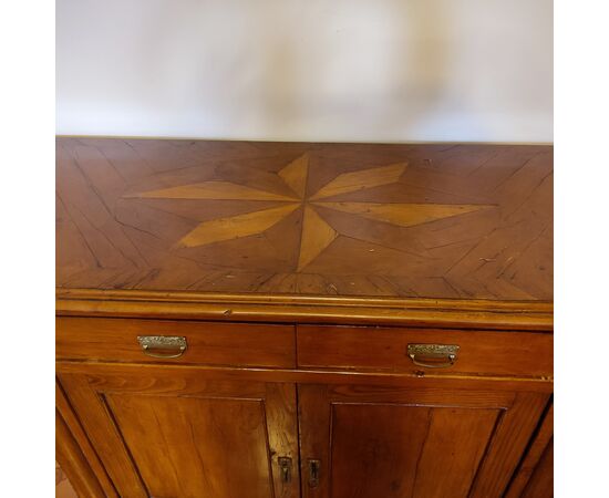 Credenza scantonata