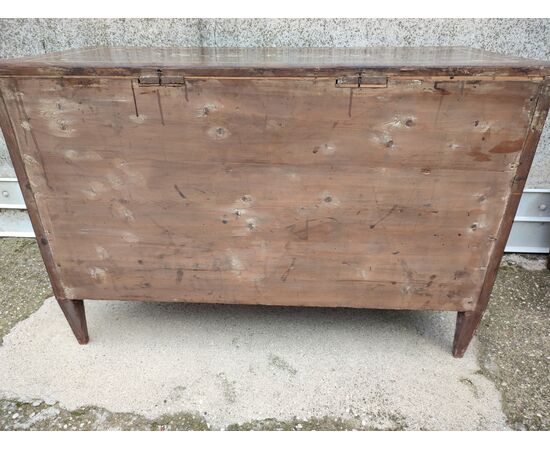 Pair of inlaid chests of drawers