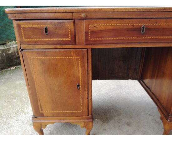 Scrivania Luigi XV mossa