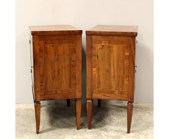 Antica coppia comodini Luigi XVI in noce intarsiati - Italia epoca '700