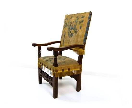 Poltrona in noce, XVII secolo