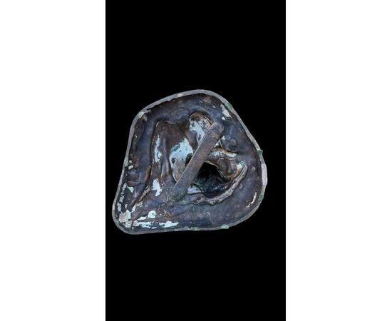 Bronze sculpture depicting a female nude. France.